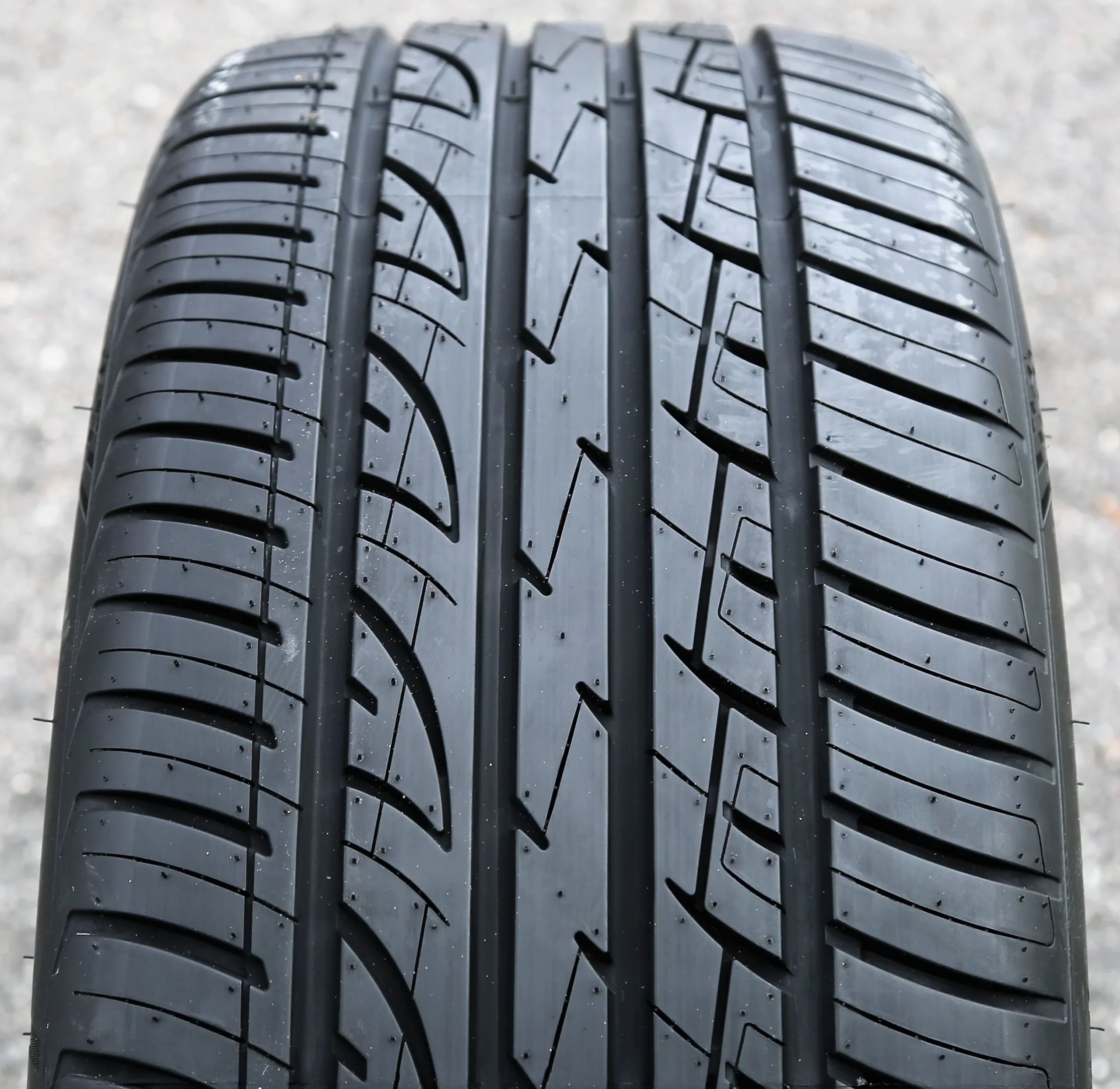 A set of 4 (quad) 275/40R20 ZR 106W XL full season performance tires - Image 5